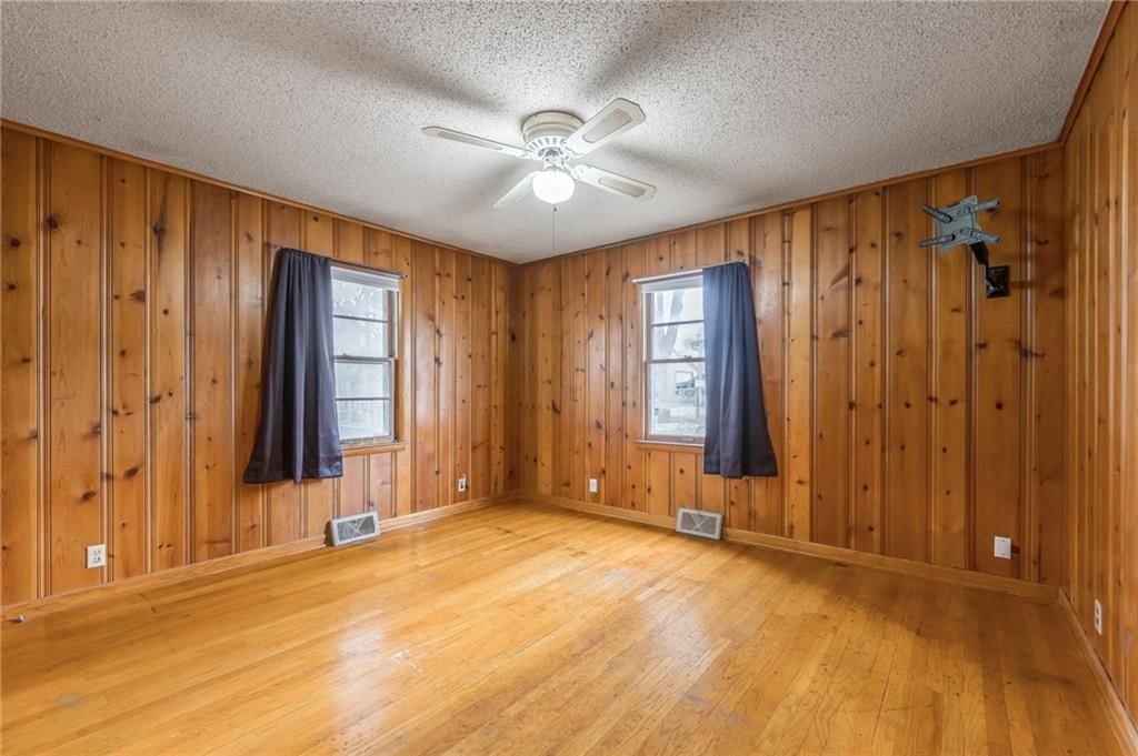 212 N Home Avenue — photo 10