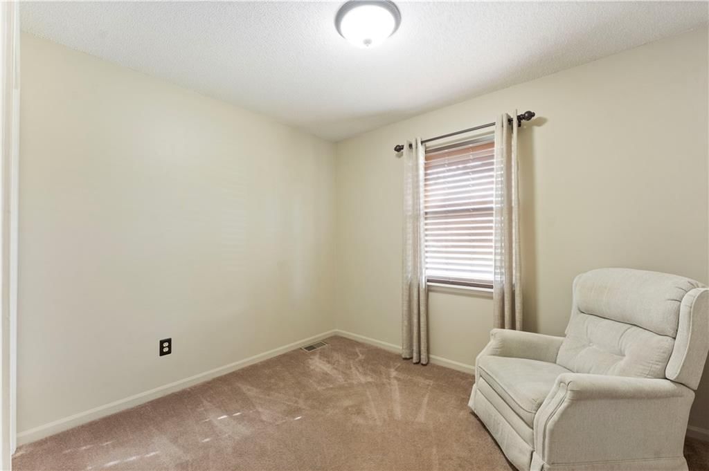 244 N Poplar Drive — photo 17