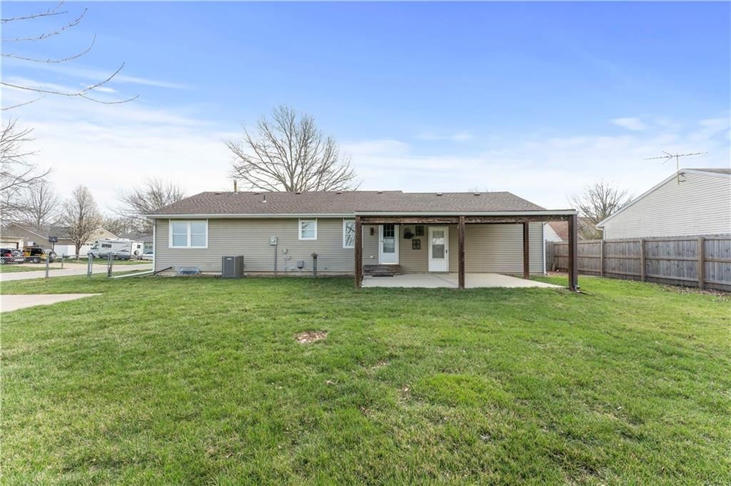 244 N Poplar Drive — photo 23