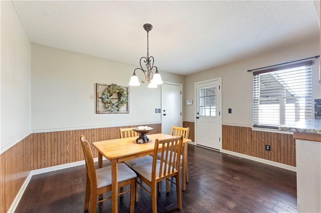 244 N Poplar Drive — photo 8