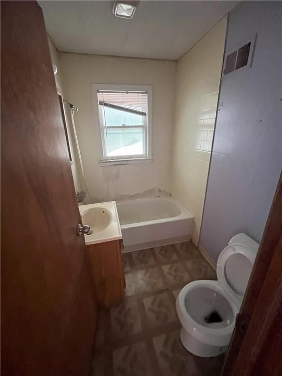 806 NW Capelle Street — photo 6