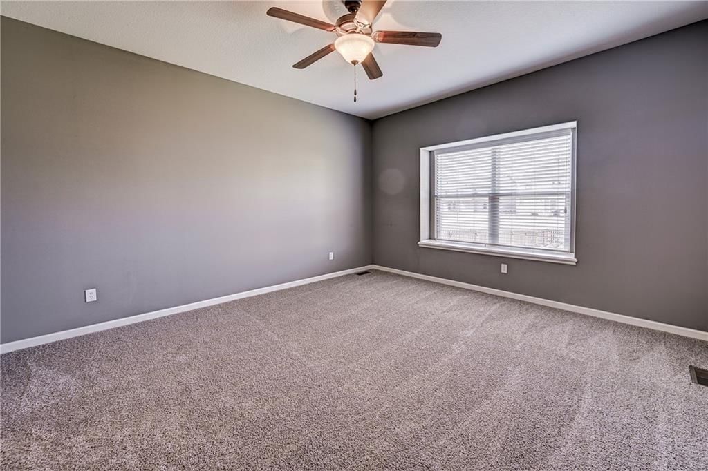 1059 SW Arborway Drive — photo 13