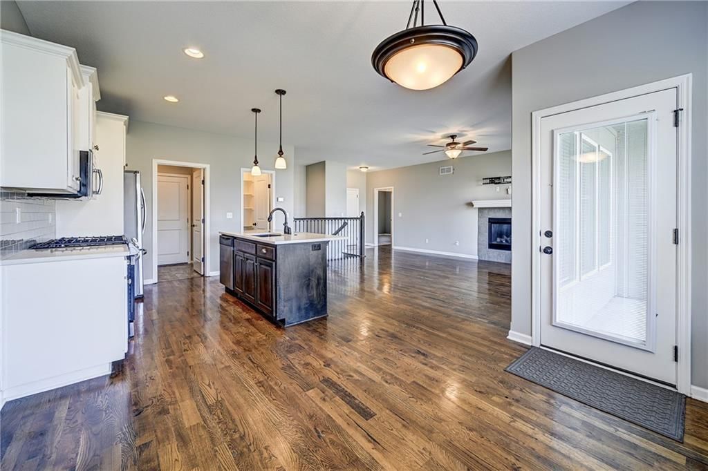 1059 SW Arborway Drive — photo 8