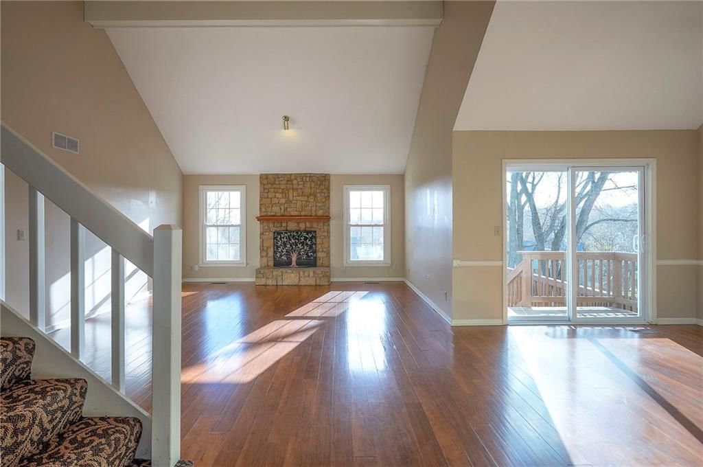 4721 Halsey Street — photo 11