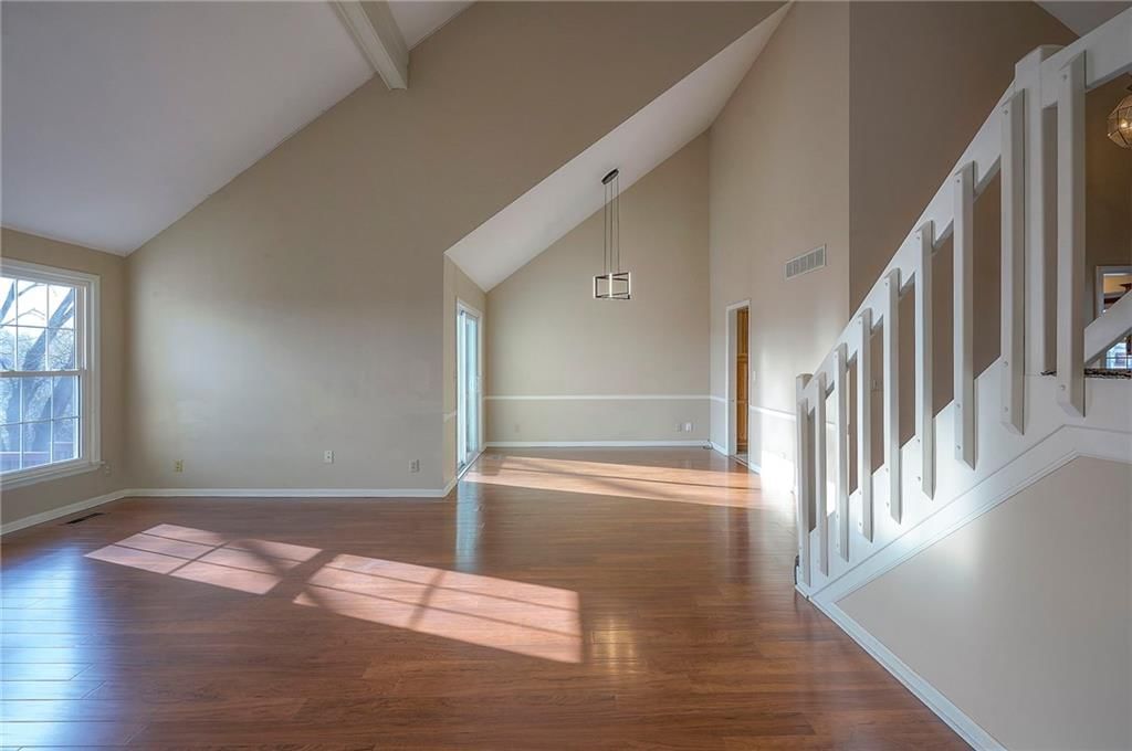 4721 Halsey Street — photo 15