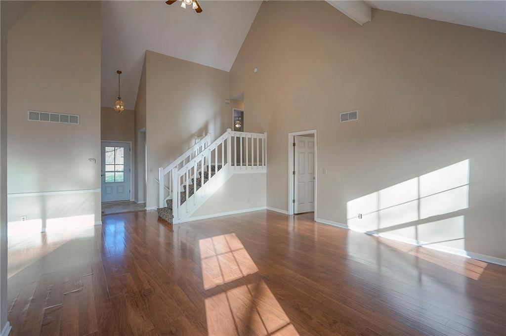 4721 Halsey Street — photo 17