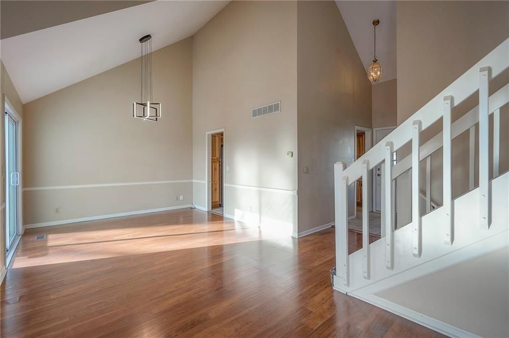 4721 Halsey Street — photo 18