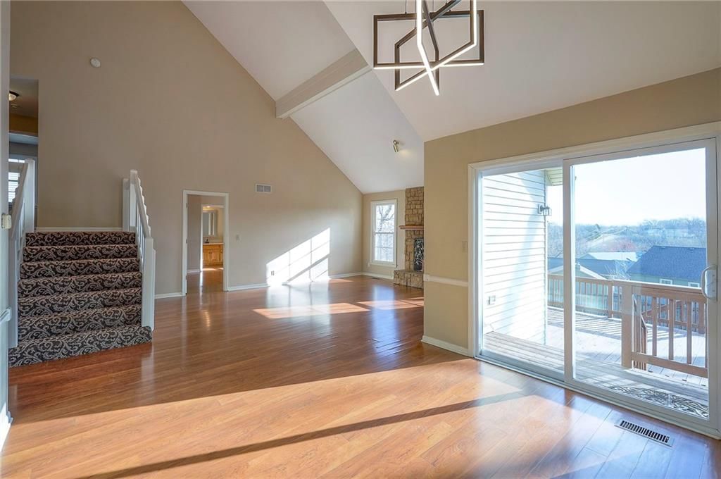 4721 Halsey Street — photo 20