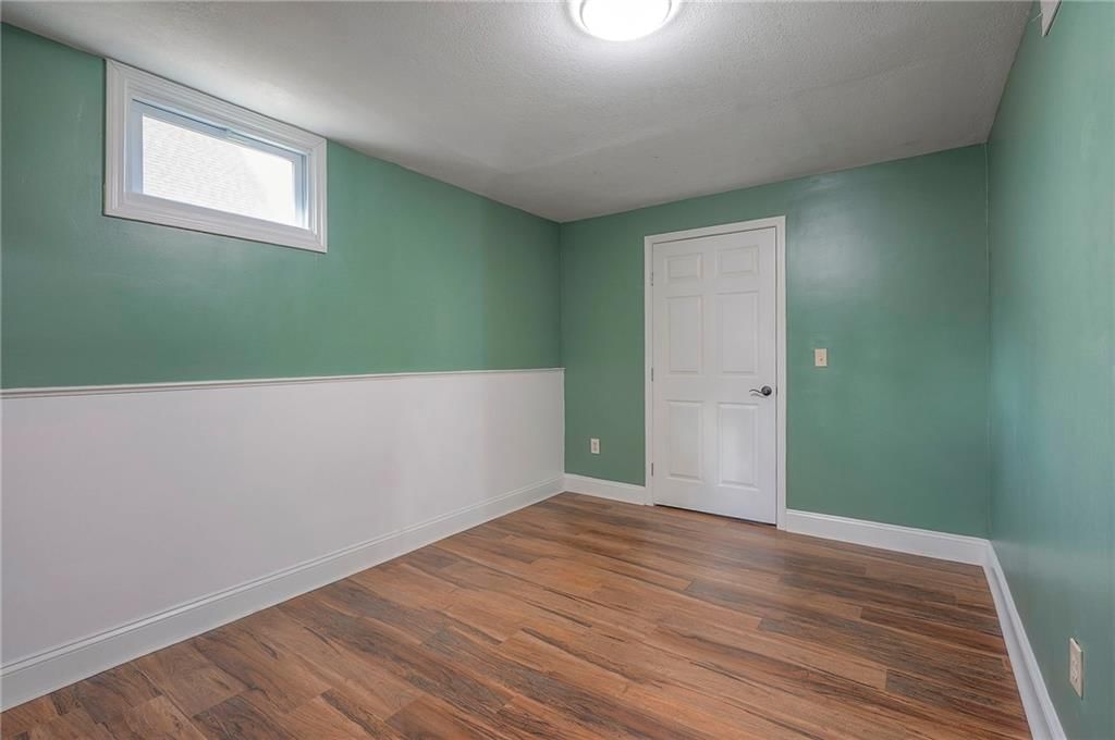 4721 Halsey Street — photo 35