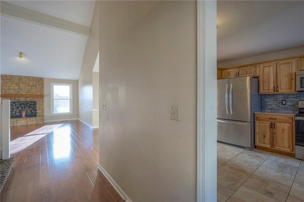 4721 Halsey Street — photo 5