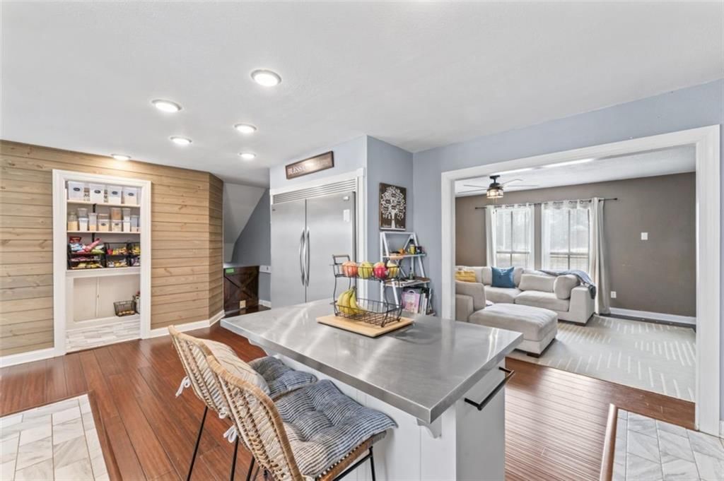 120 NW LAKEWOOD Boulevard — photo 12