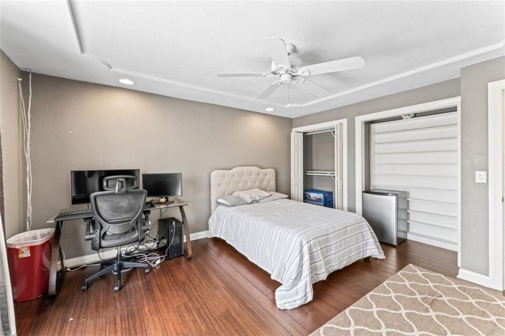120 NW LAKEWOOD Boulevard — photo 26