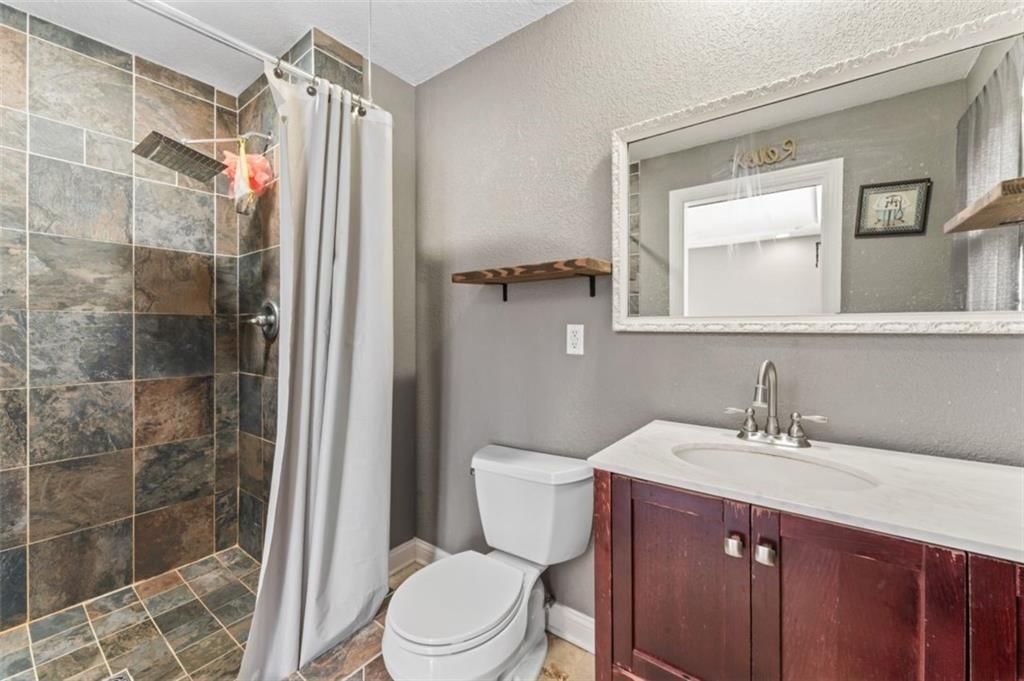 120 NW LAKEWOOD Boulevard — photo 28