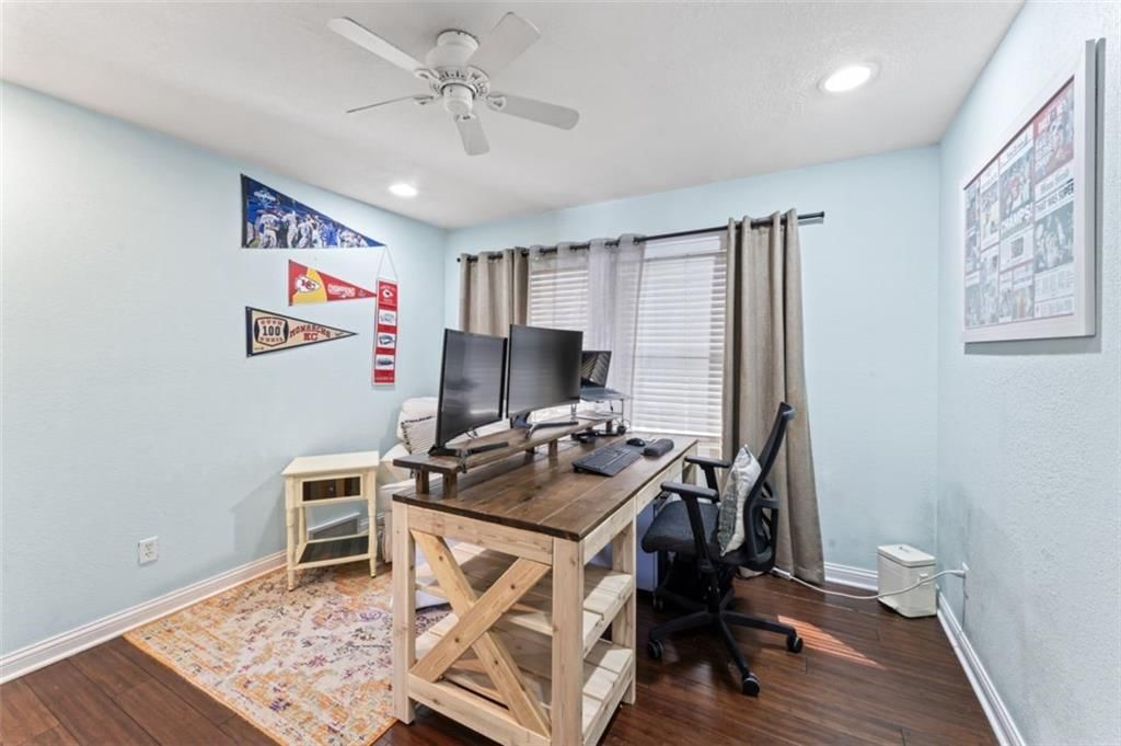 120 NW LAKEWOOD Boulevard — photo 34