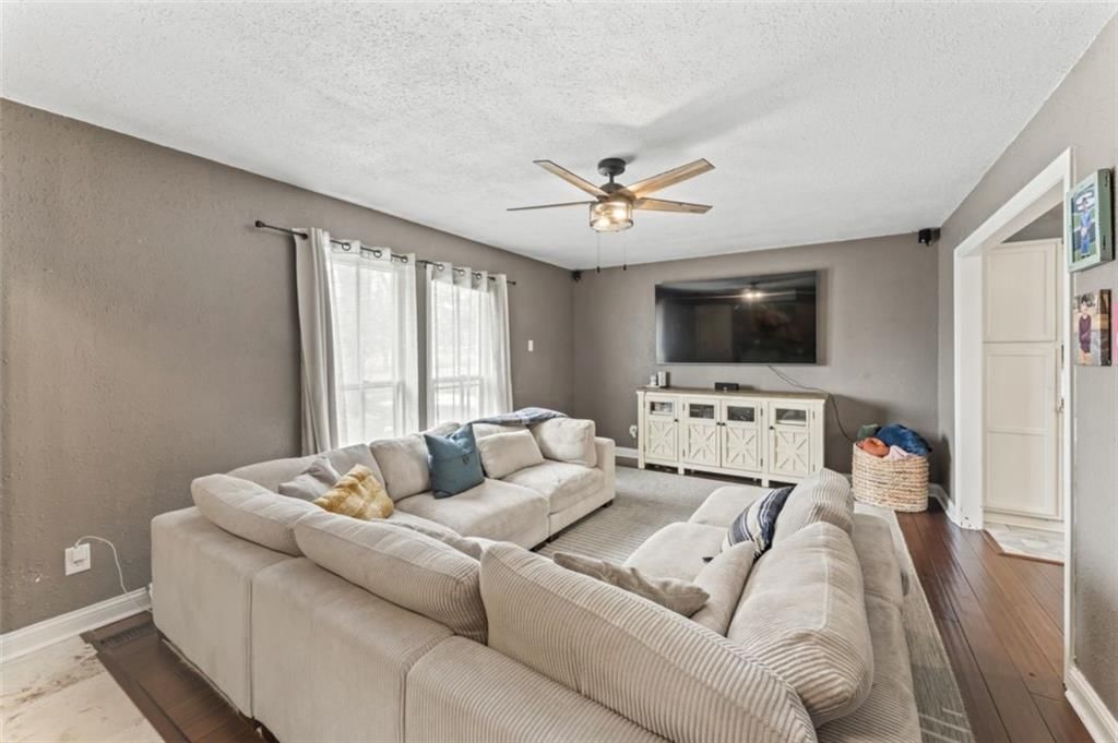 120 NW LAKEWOOD Boulevard — photo 6