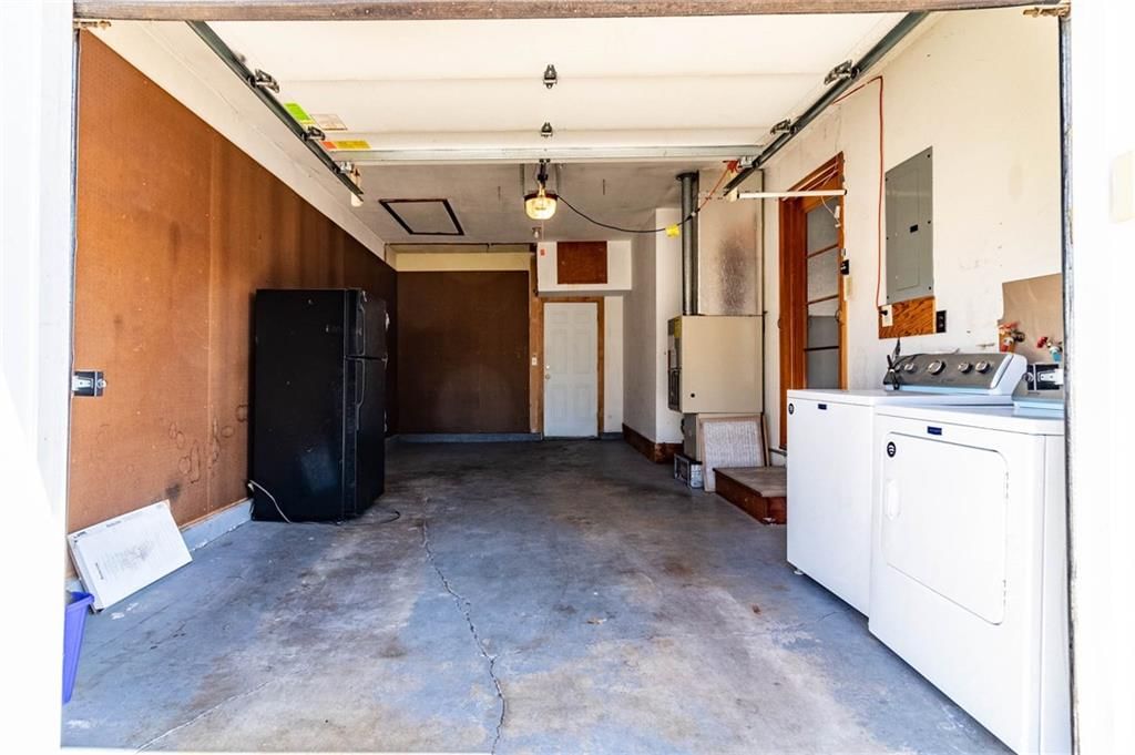 600 W Florence Street — photo 16