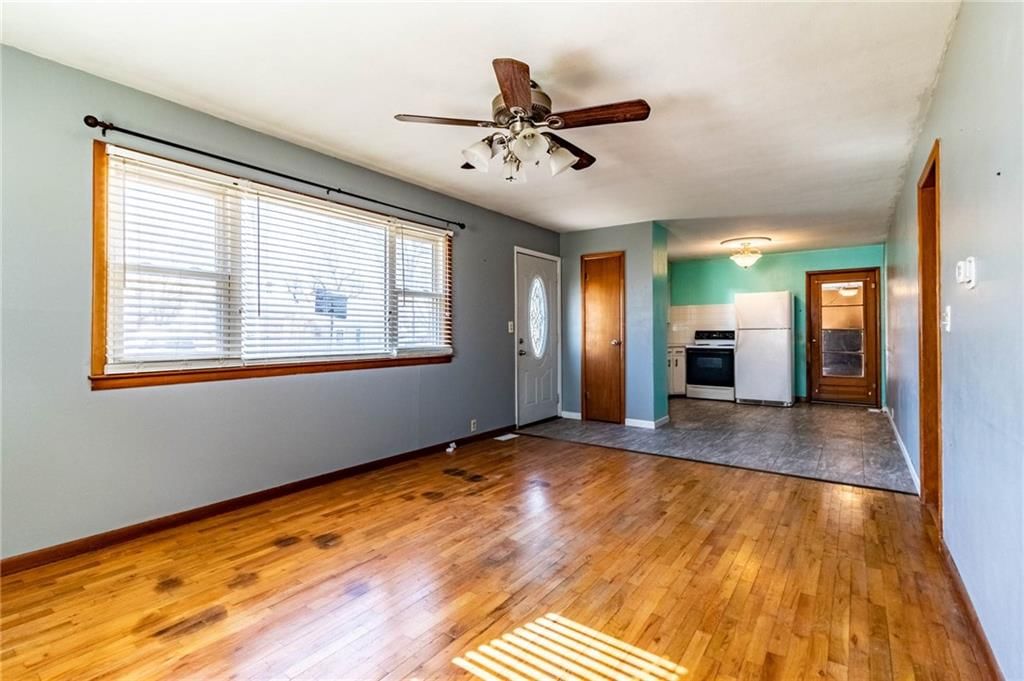 600 W Florence Street — photo 9