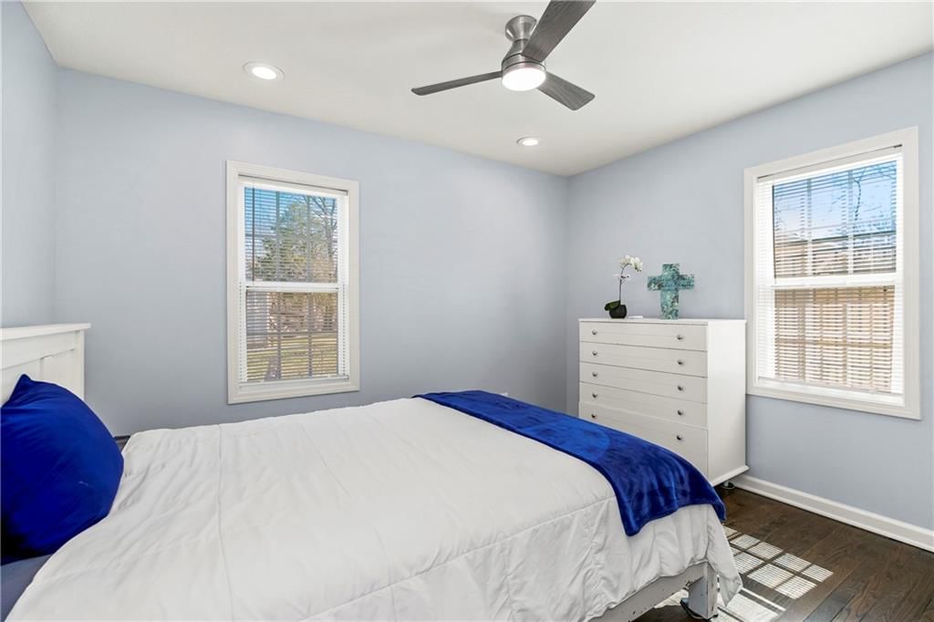 3131 Waverly Avenue — photo 13
