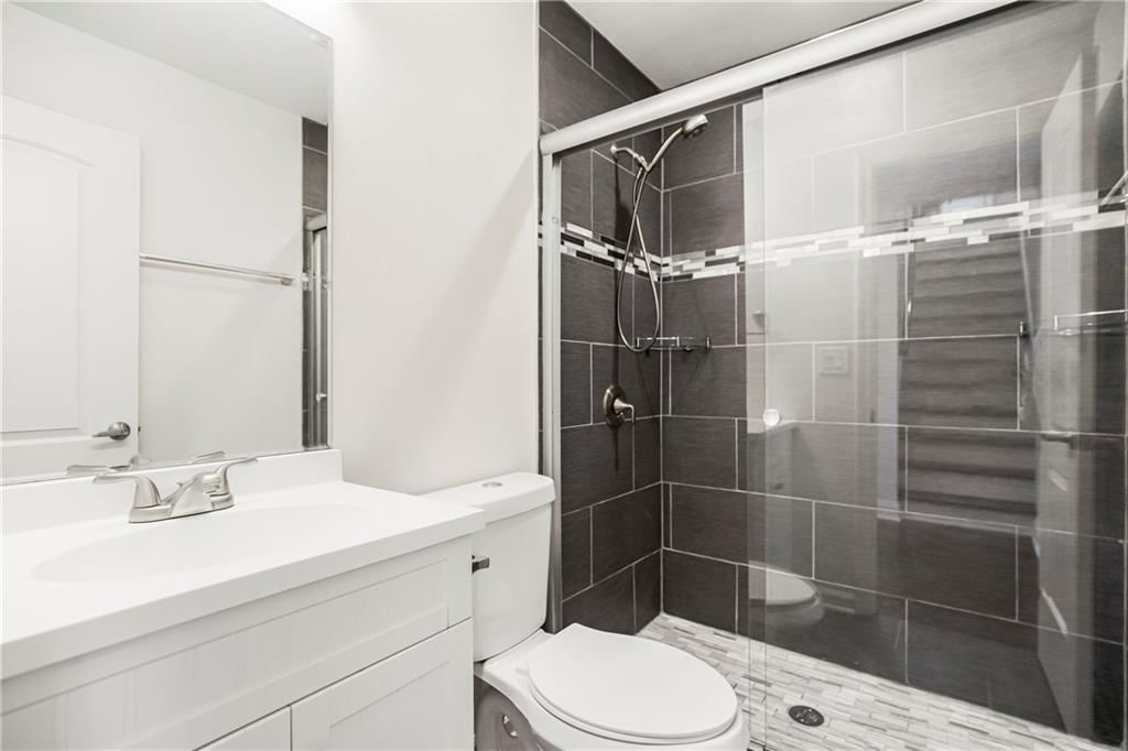 3131 Waverly Avenue — photo 15