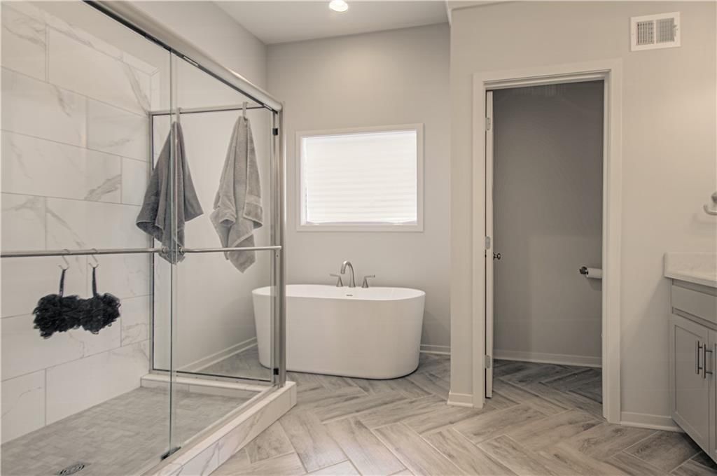 7125 NW Forest Lakes Drive — photo 17