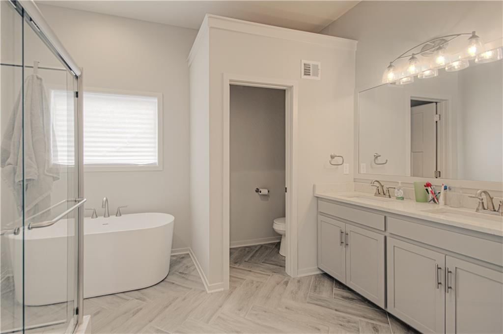 7125 NW Forest Lakes Drive — photo 18