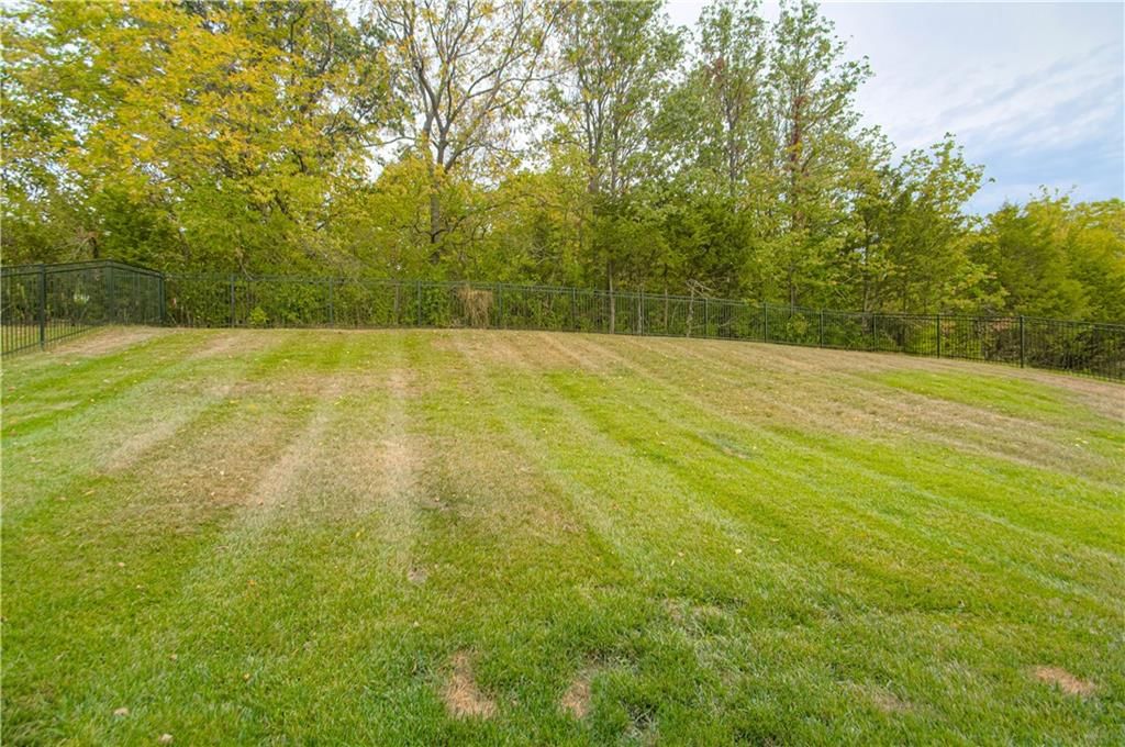 7125 NW Forest Lakes Drive — photo 34