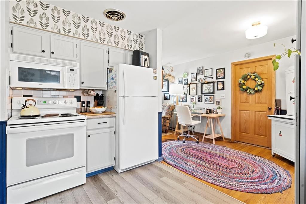 2615 Seminole Drive — photo 12