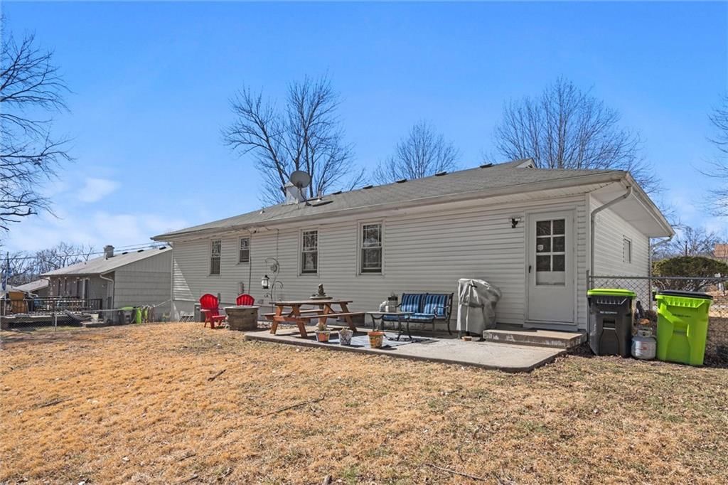 2615 Seminole Drive — photo 32
