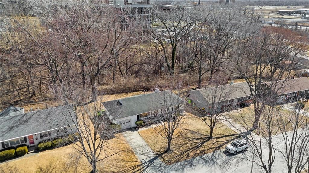 2615 Seminole Drive — photo 36