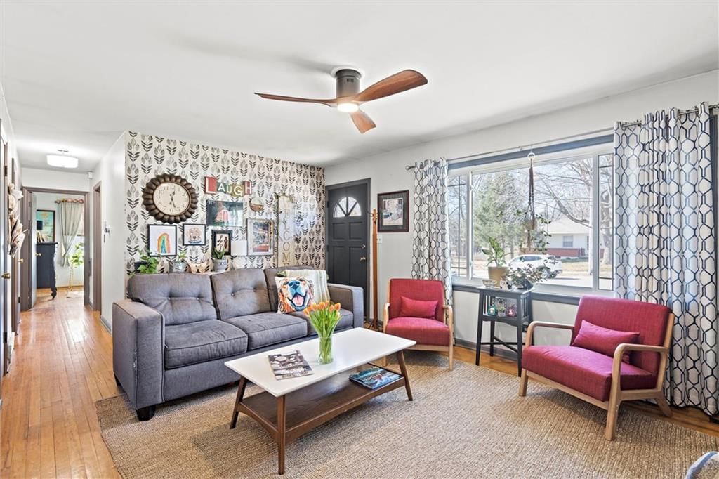 2615 Seminole Drive — photo 5