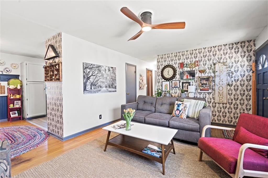 2615 Seminole Drive — photo 6