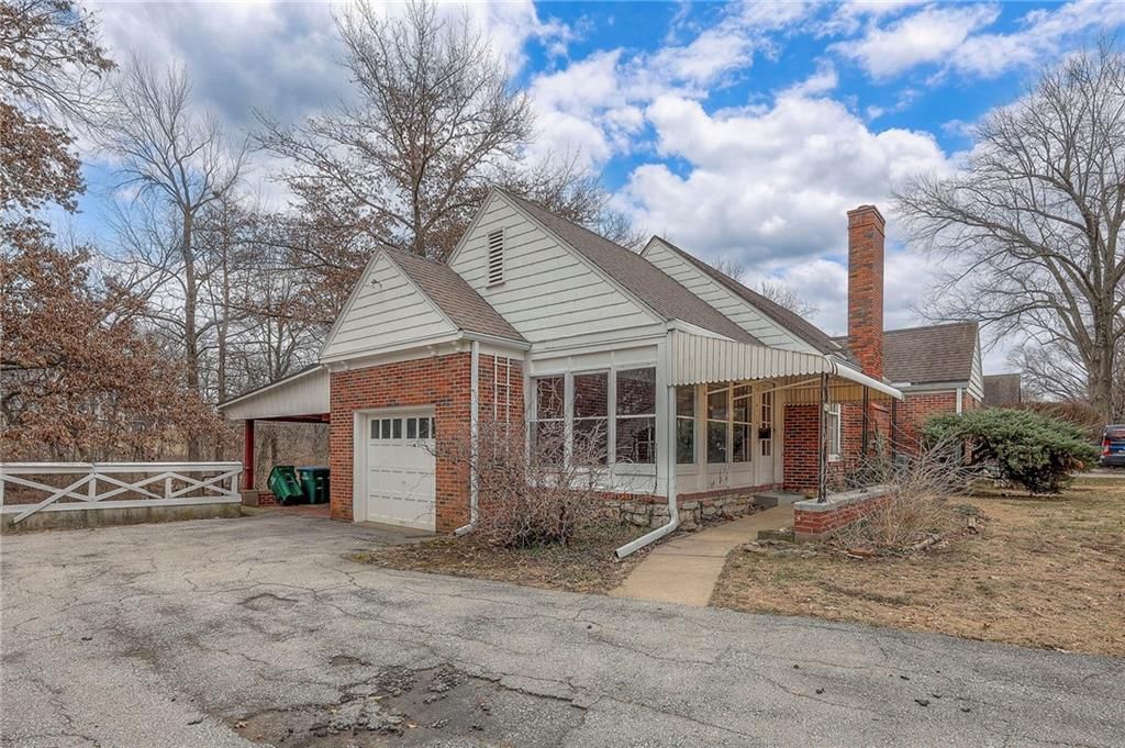 8715 High Drive — photo 2