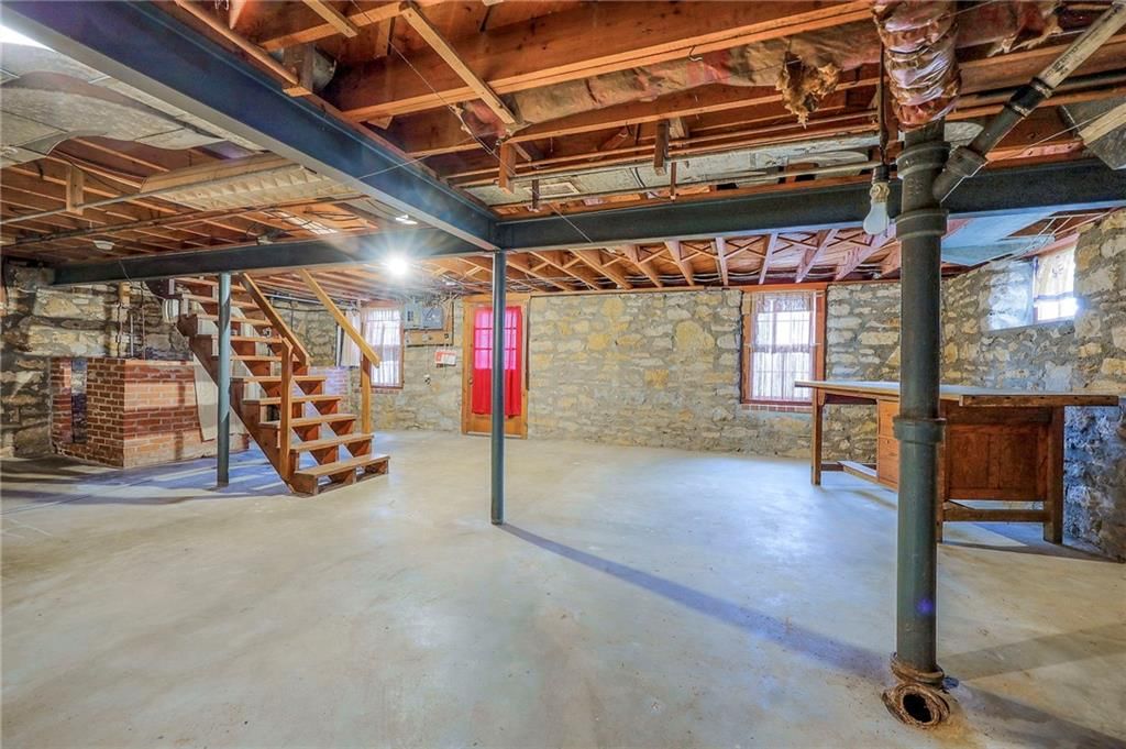 8715 High Drive — photo 13