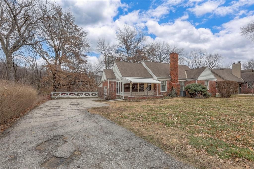 8715 High Drive — photo 3