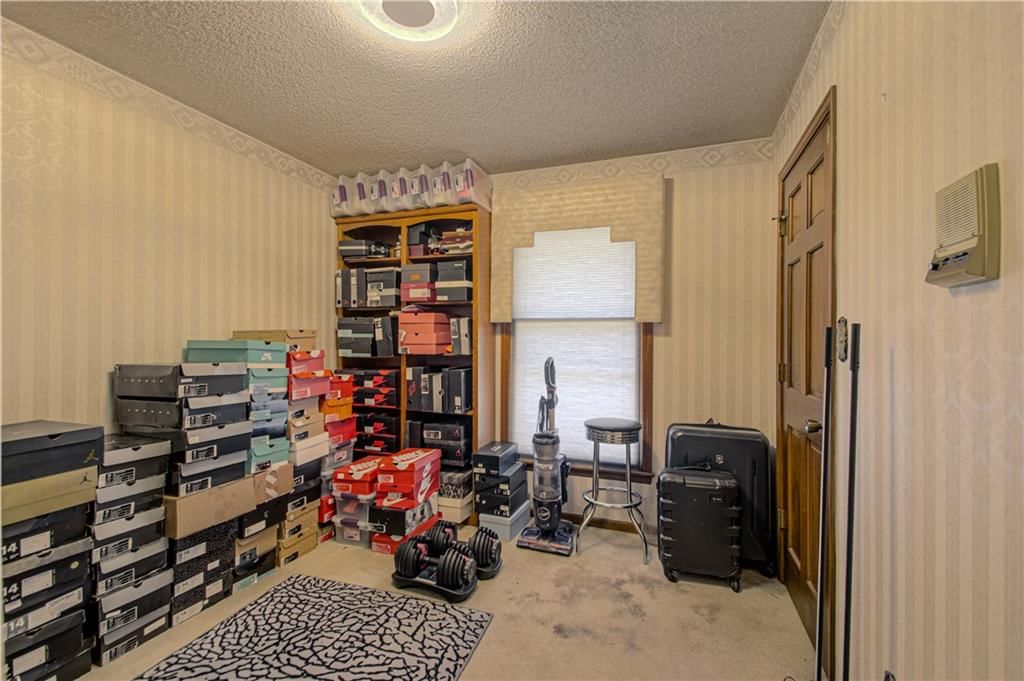 3049 S 47th Terrace — photo 14
