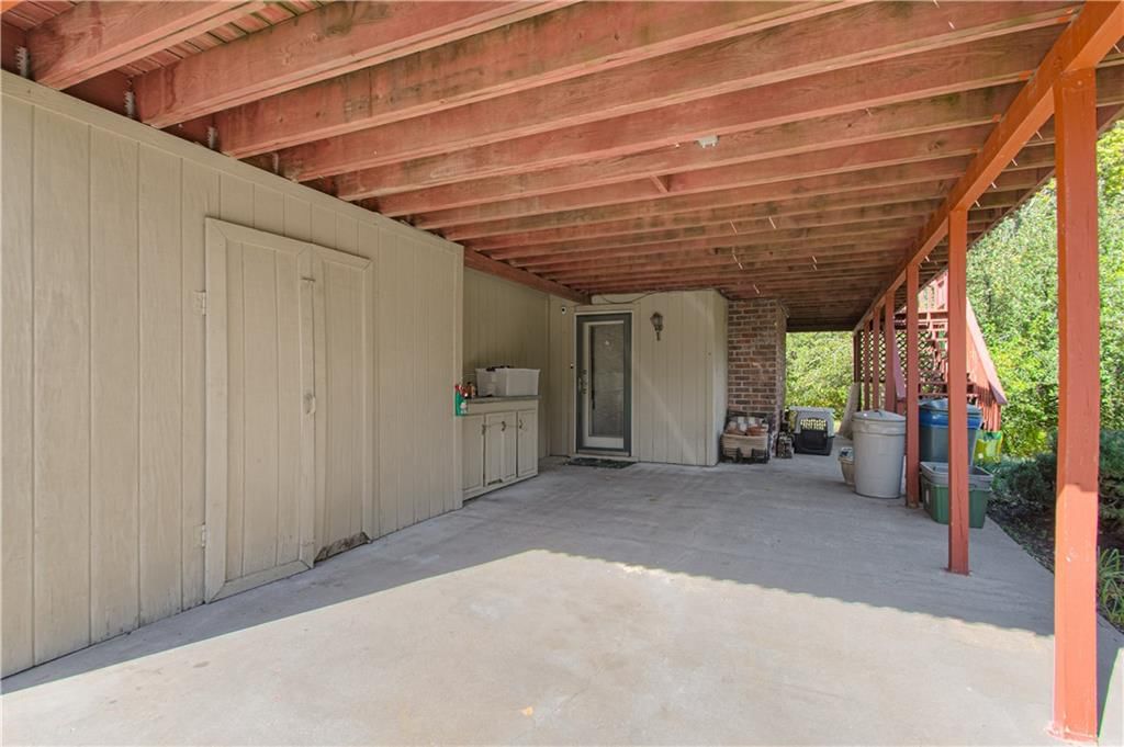 3049 S 47th Terrace — photo 32