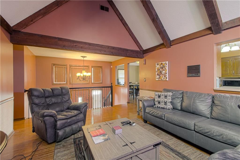 3049 S 47th Terrace — photo 7