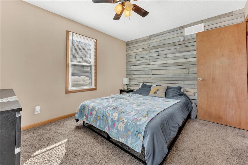 617 Grover Street — photo 25