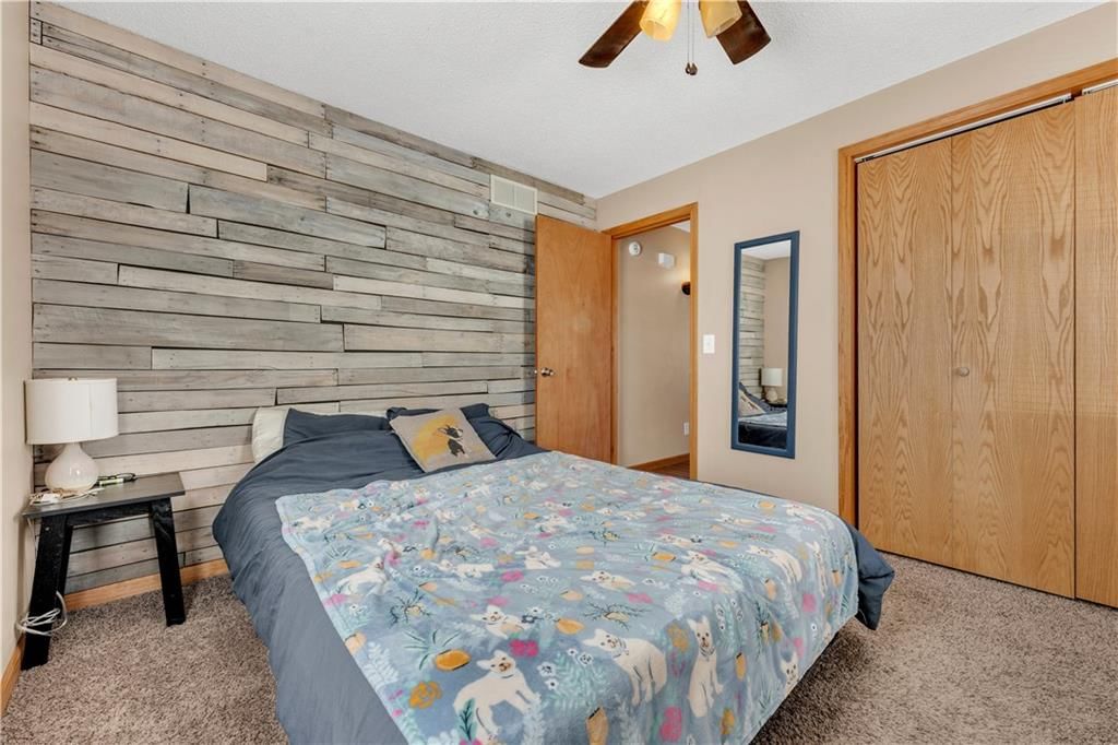 617 Grover Street — photo 49