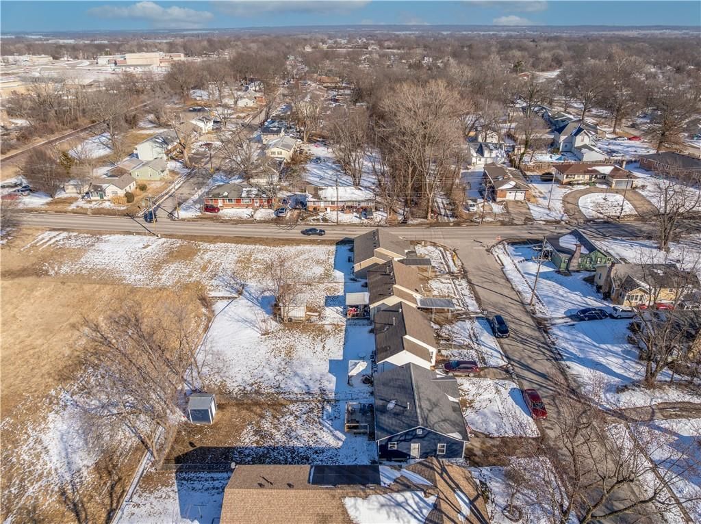 617 Grover Street — photo 8