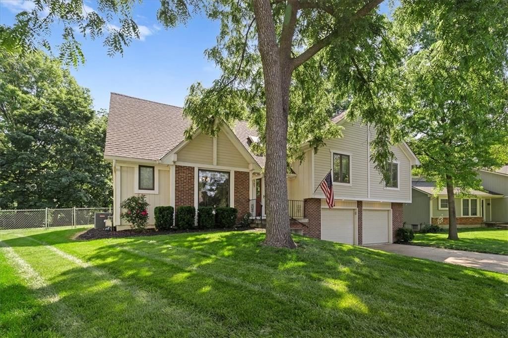 7757 Garnett Street — photo 3