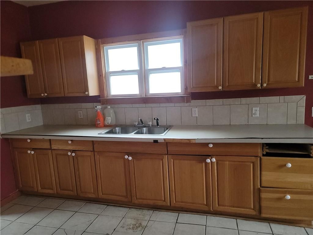 123 W Warren Street — photo 12