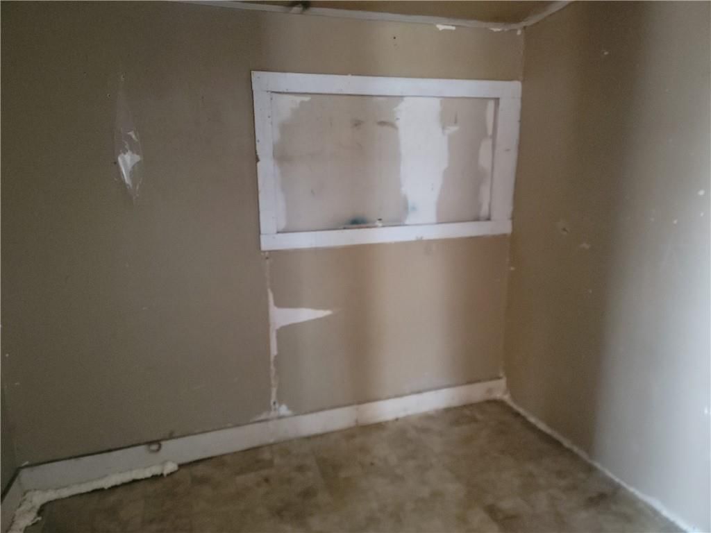 123 W Warren Street — photo 17
