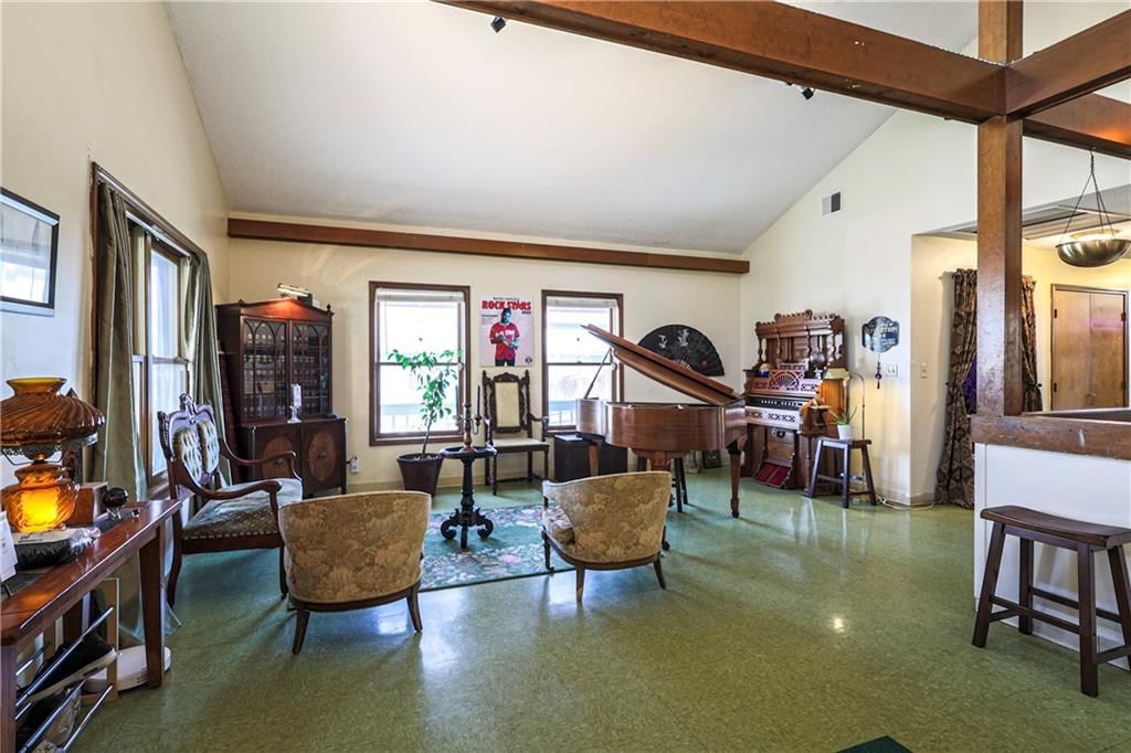 3219 Lexington Avenue — photo 11