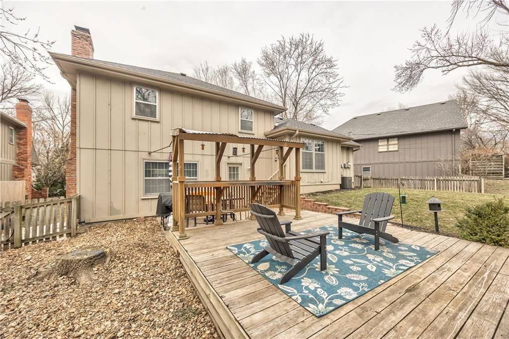 10015 Gillette Street — photo 23