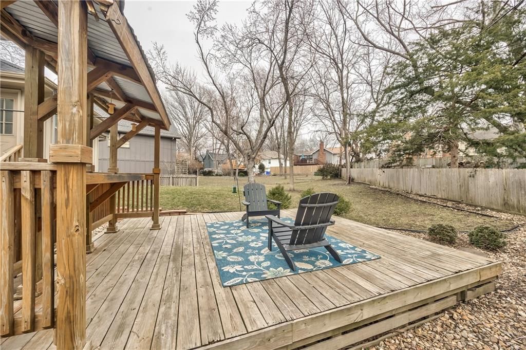 10015 Gillette Street — photo 24