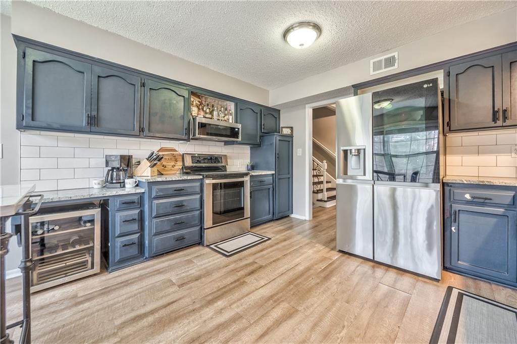 10015 Gillette Street — photo 9