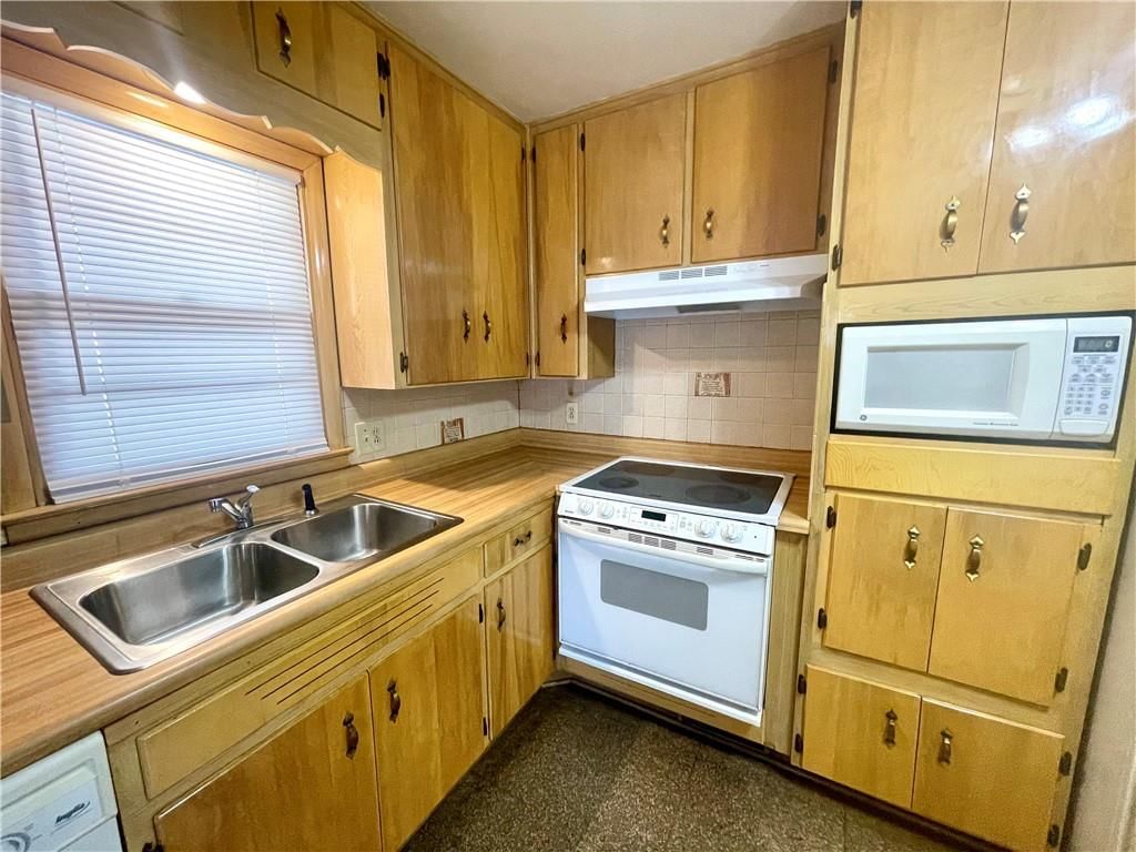 2601 Smart Avenue — photo 11