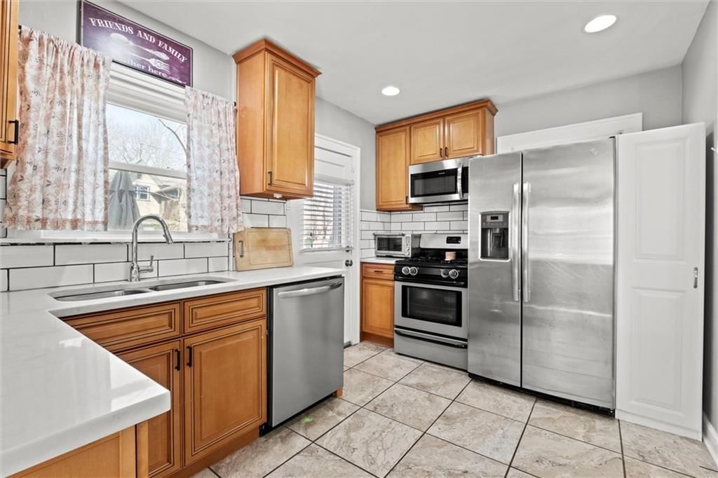 5606 Holmes Street — photo 12