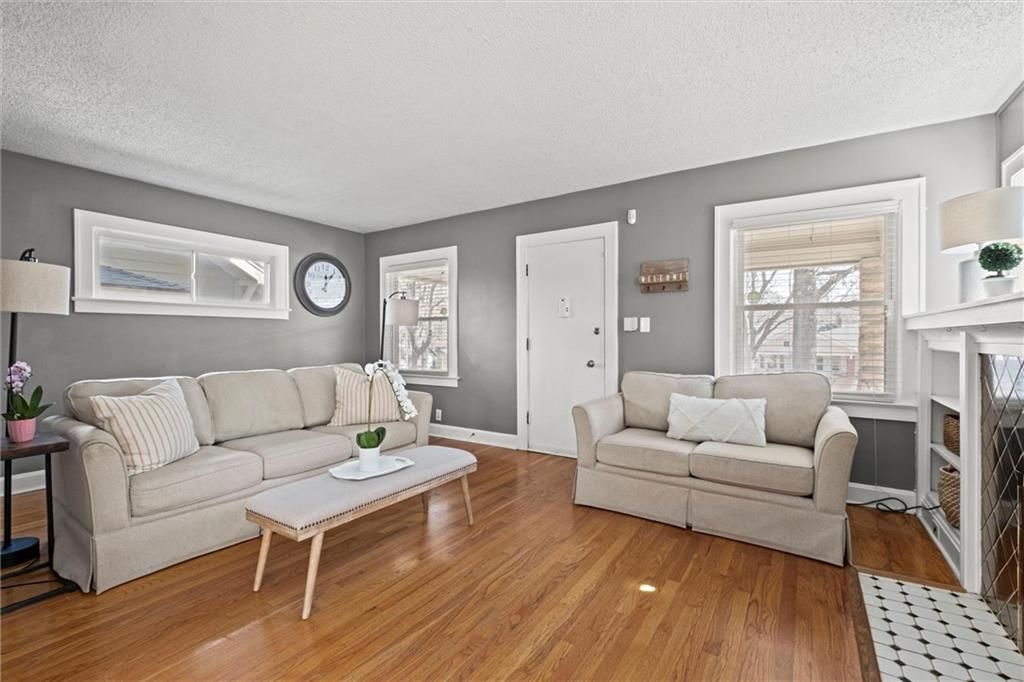 5606 Holmes Street — photo 5